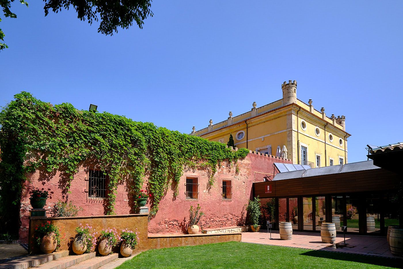 Jardines exteriores de Mas La Boella