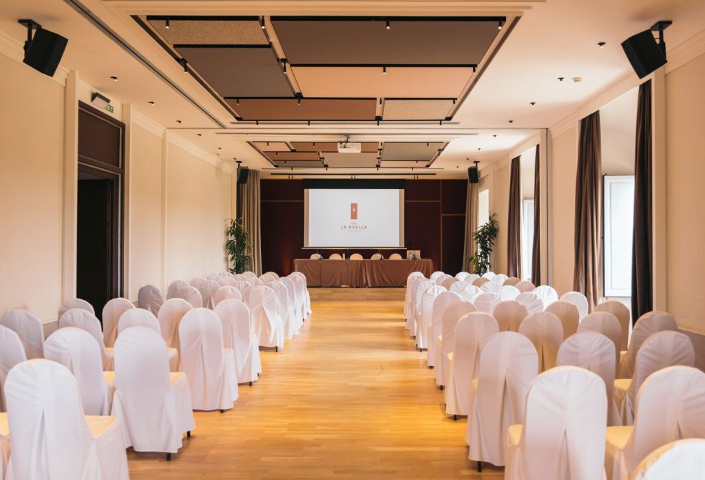 Salón Antoni Gaudí preparado para un evento
